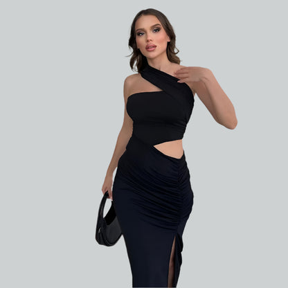 Robe longue asymétrique élégante à une épaule et découpes pour femme