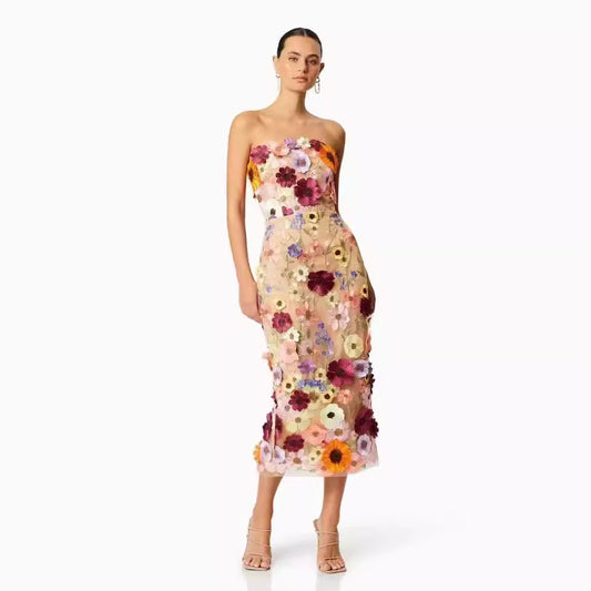 Robe Femme Sans Bretelles – Coupe Ajustée – Tulle Voilé – Fleurs 3D – Longueur Midi