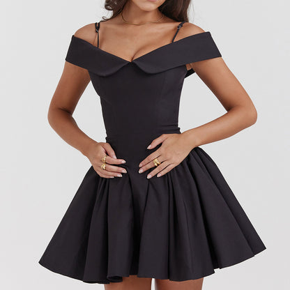 Robe femme épaules dénudées – Taille cintrée – Coupe évasée – Bretelles fines