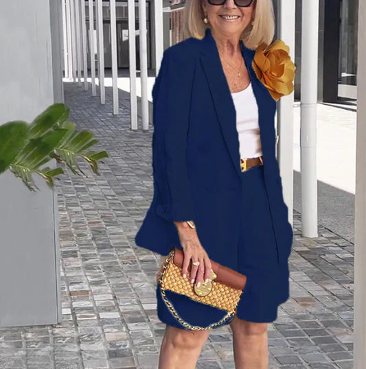 Ensemble femme blazer et short – Coupe tailleur – Tissu noble – Boutons élégants