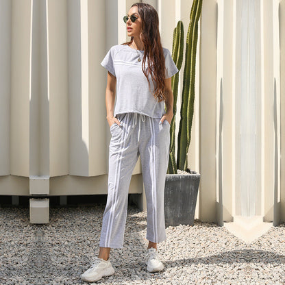 Ensemble Détente Femme – Maille Douce – Coupe Ample – Taille Cordon – Rayures Sport