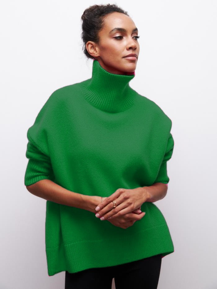 Pull femme – Col roulé – Coupe oversize – Maille douce – Finitions côtelées