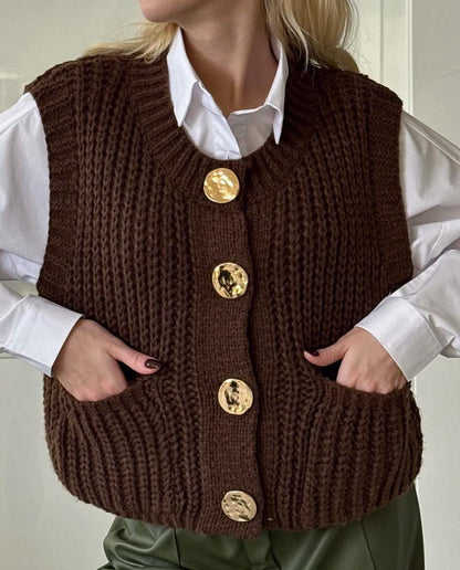 Gilet femme en maille – Coupe oversize – Boutonnage – Texture côtelée – Poches