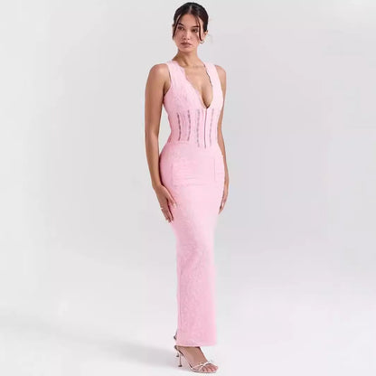 Robe femme longue en dentelle – Coupe ajustée – Taille haute – Décolleté plongeant