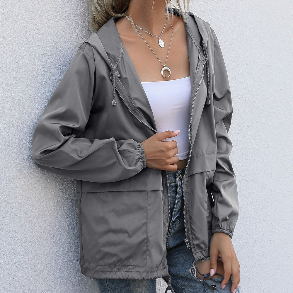 Veste femme à capuche – Déperlante légère – Coupe ample – Fermeture zippée