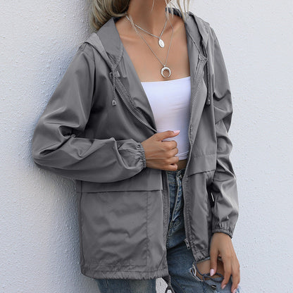 Veste femme à capuche – Déperlante légère – Coupe ample – Fermeture zippée