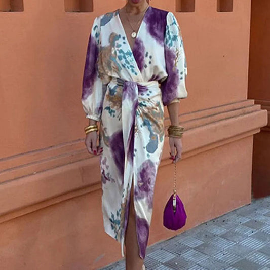 Robe portefeuille femme – Tissu luxueux – Taille ajustée – Ourlet asymétrique – Manches décoratives