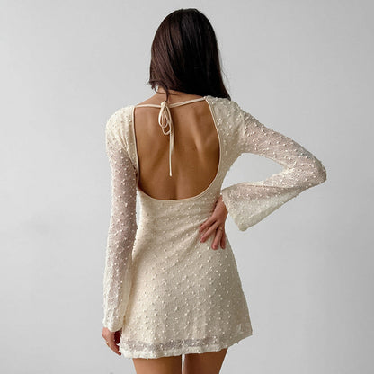 Robe mini femme – Coupe slim – Jacquard texturé – Manches longues – Col rond élégant