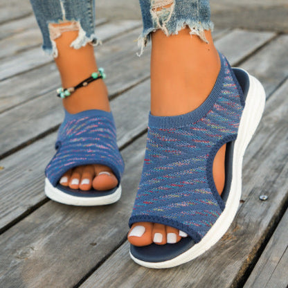 Sandales femme – Tige en maille – Bout ouvert – Enfilage facile – Détails ajourés