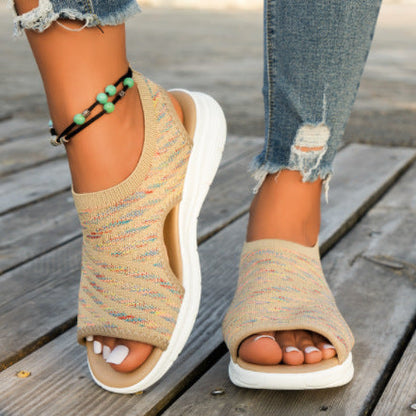 Sandales femme – Tige en maille – Bout ouvert – Enfilage facile – Détails ajourés