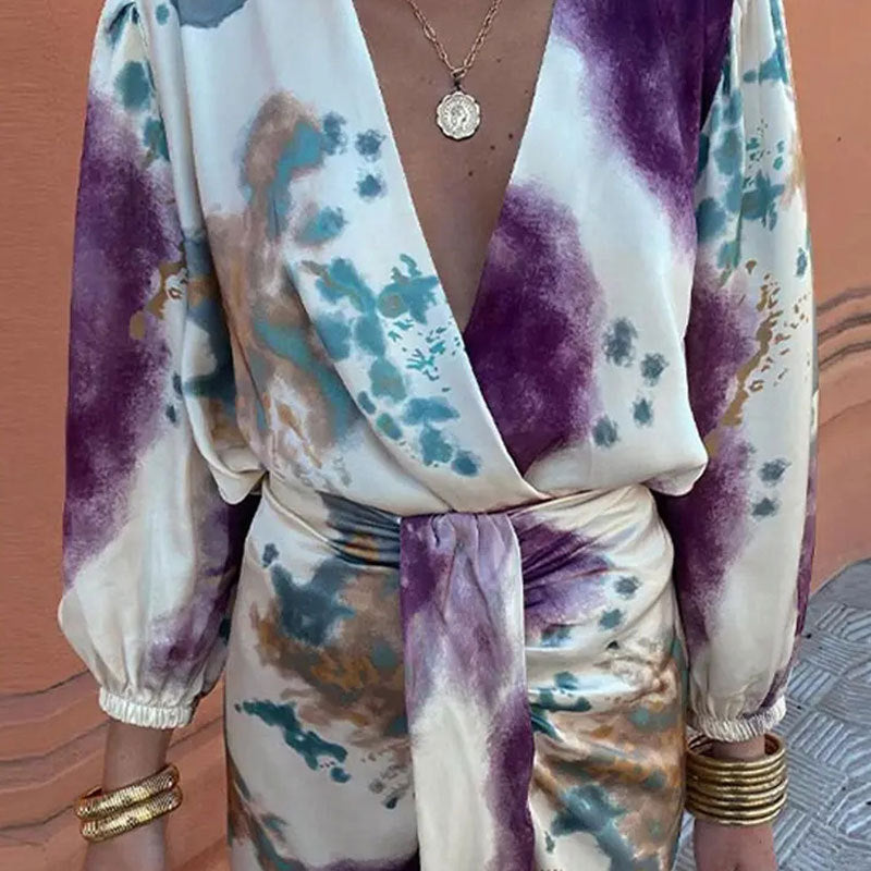 Robe portefeuille femme – Tissu luxueux – Taille ajustée – Ourlet asymétrique – Manches décoratives