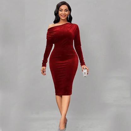 Robe portefeuille femme – Velours doux – Coupe ajustée – Manches longues – Encolure asymétrique – Longueur midi