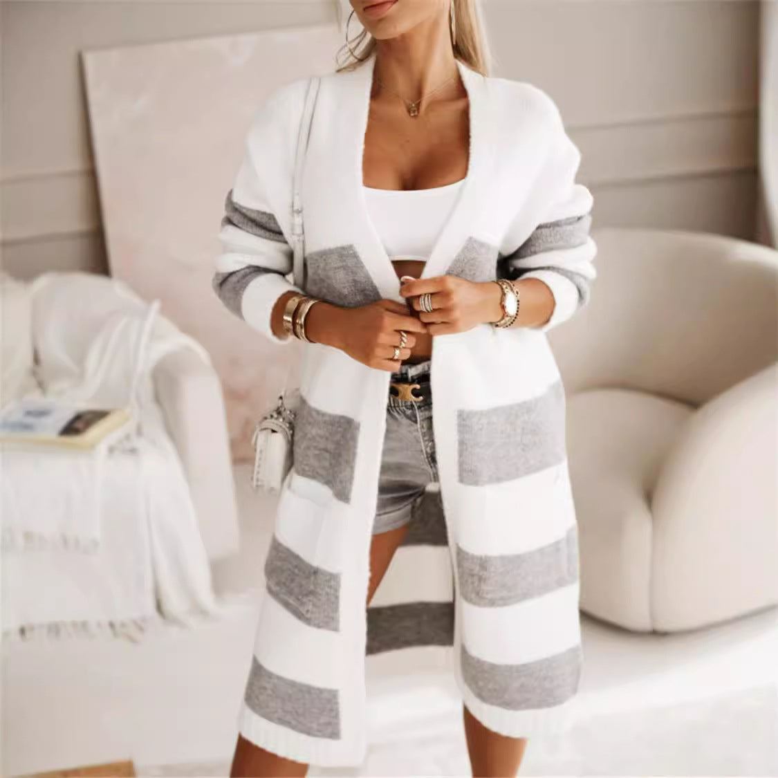 Cardigan femme – Coupe oversize – Maille douce – Longue ouverte – Rayures côtelées