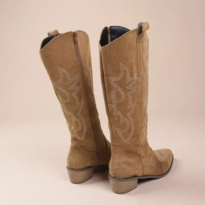 Bottes cowboy femme – Style western brodé – Suédine – Mi-mollet – Talon bas