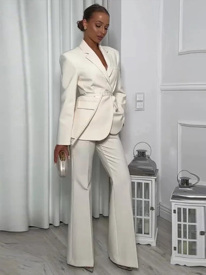 Ensemble Femme Costume Tailleur – Blazer Cintré Ceinturé – Pantalon Large Élégant