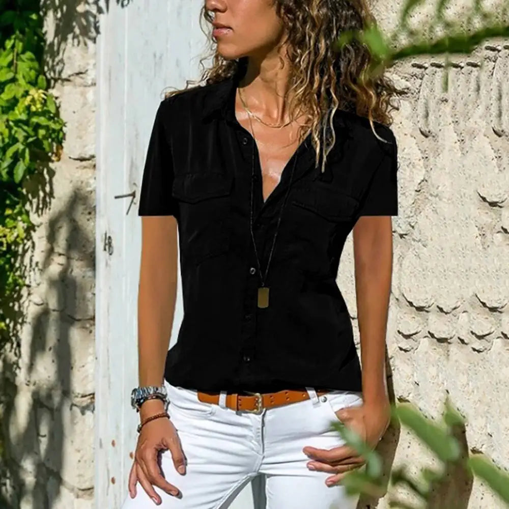Blouse femme – Coupe cintrée – Manches courtes – Boutonnée – Tissu respirant