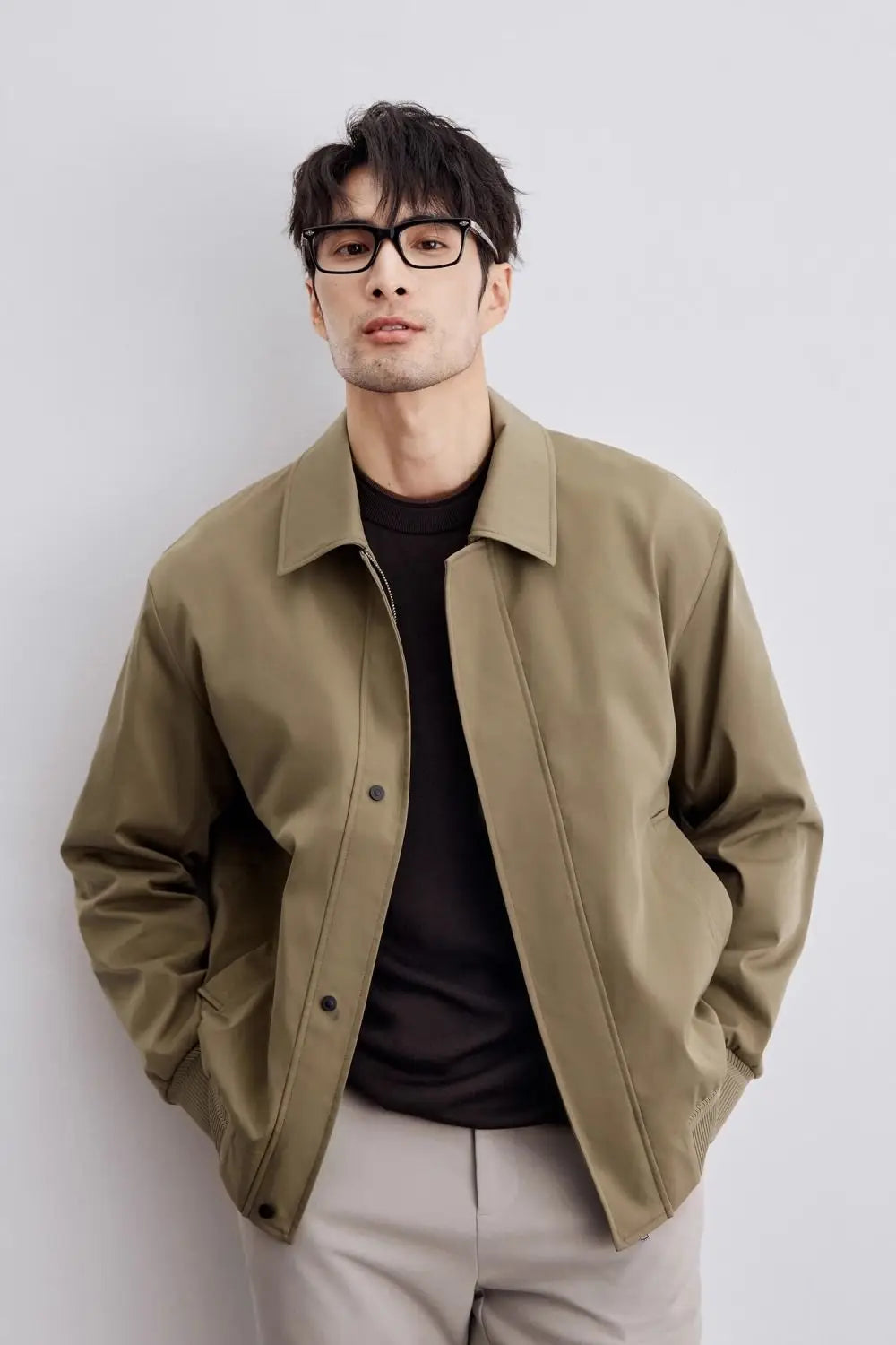 Veste homme – Coupe décontractée – Col classique – Poignets côtelés – Boutonnage devant