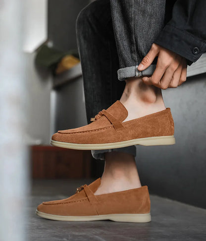Mocassins homme – Daim doux – Design épuré – Semelle caoutchouc – Enfilage facile