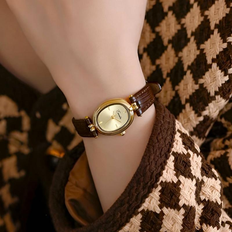 Emelia Montre Dorée | Petite Montre Élégante