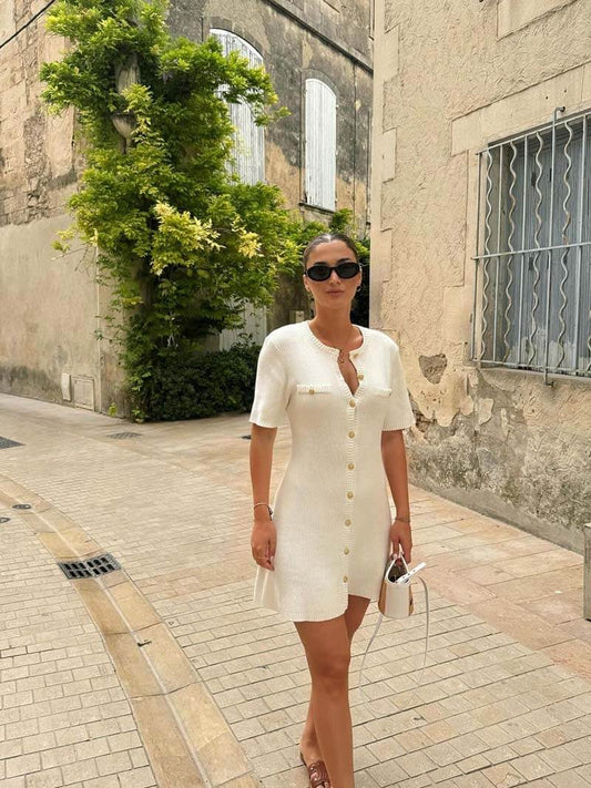 Robe Femme - Maille Boutonnée - Manches Courtes - Coupe Cintrée Élégante