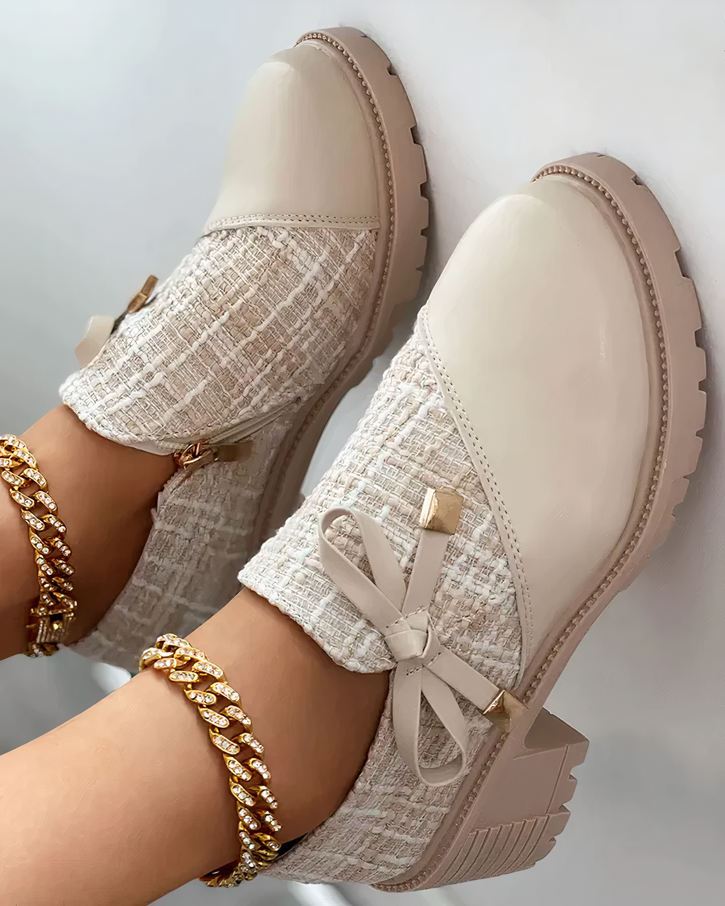 Chaussures femme à talon épais – Tige texturée – Hauteur cheville – Nœud décoratif