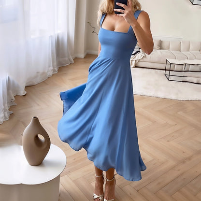 Robe midi femme – Tissu satiné fluide – Décolleté carré – Coupe évasée élégante