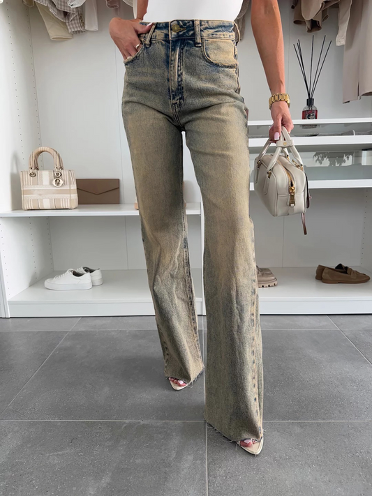 Femme Jean - Coton - Taille Haute - Coupe Slim - Jambe Évasée - Ourlet Brut