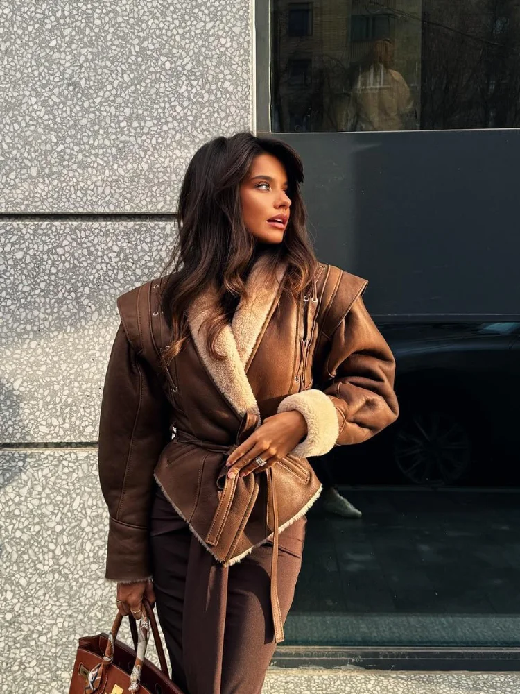 Femme Veste - Similicuir - Coupe ajustée - Ceinture à nouer - Col revers avec doublure fourrure