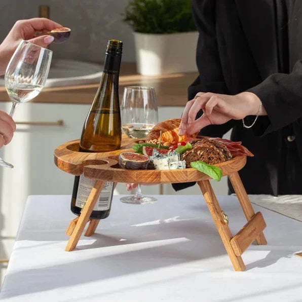 Table Pliante de Sommelier en Bois Nordique Avec Fentes pour Bouteilles