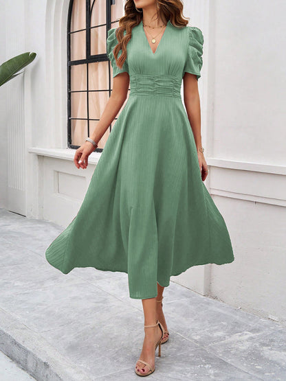 Robe Midi Femme – Décolleté V – Manches Bouffantes – Taille Cintrée – Coupe Évasée