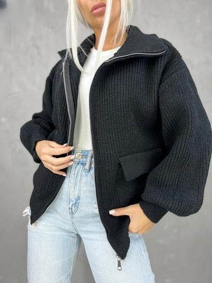 Veste femme en maille – Coupe ample – Texture côtelée – Zip frontal – Poches à rabat