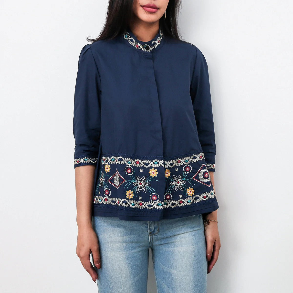Blouse femme – Coupe décontractée – Coton doux – Col montant – Détails brodés