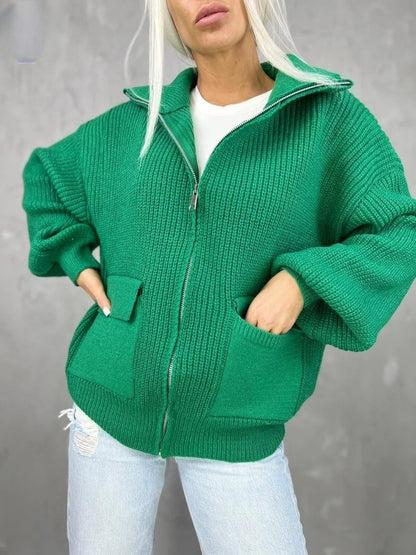 Veste femme en maille – Coupe ample – Texture côtelée – Zip frontal – Poches à rabat