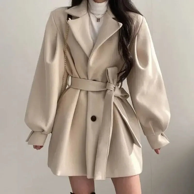 Manteau trench femme – Laine – Coupe mi-longue – Ceinture – Manches bouffantes