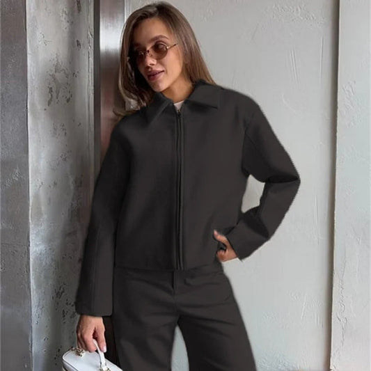 Veste zippée femme – Coupe structurée – Col classique – Manches longues – Coton