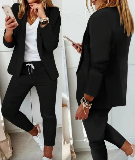 Blazer femme – Coupe cintrée – Tissu lisse léger – Style chic professionnel