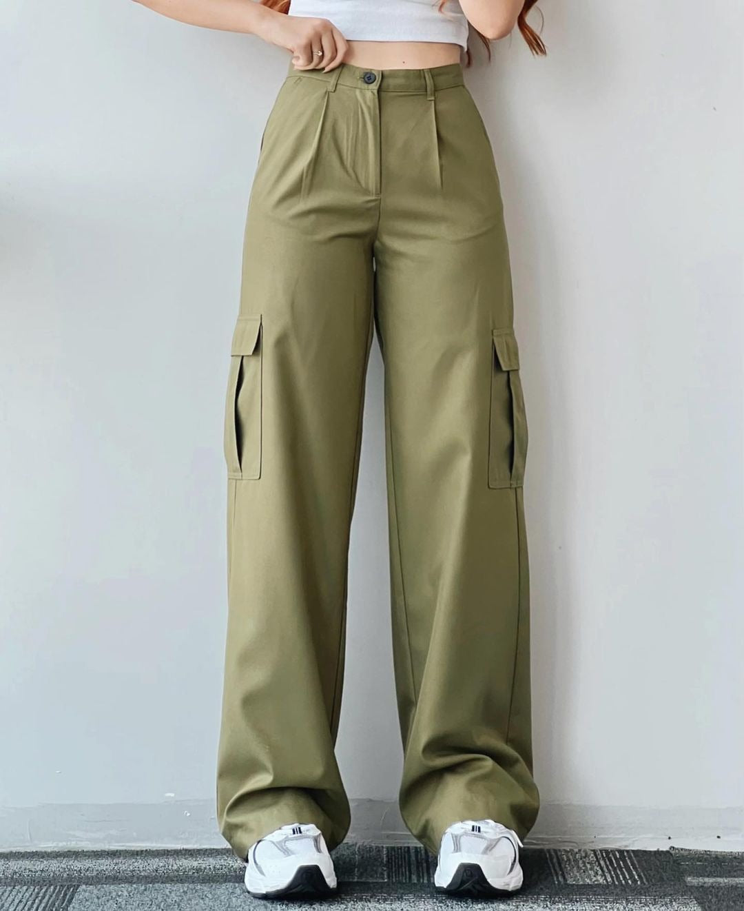 Femme Pantalon - Coton - Taille Haute - Coupe Décontractée - Jambe Droite - Poches Cargo