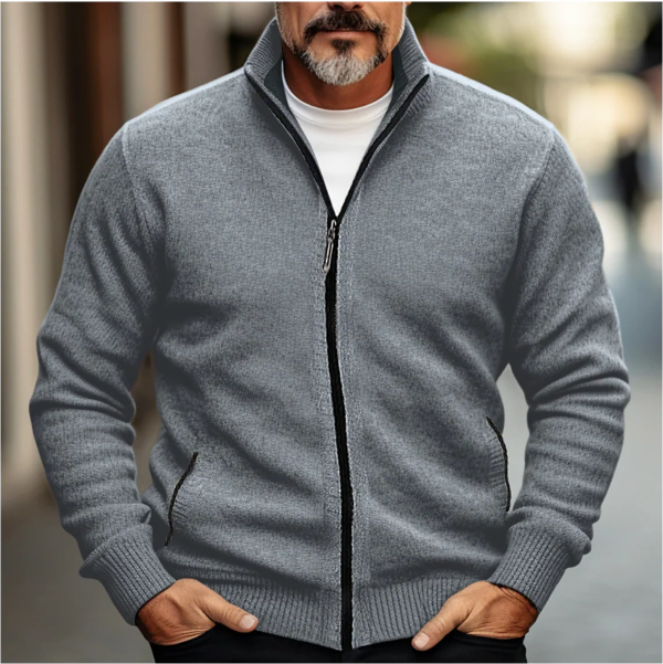 Cardigan zippé homme – Maille douce – Coupe régulière – Col montant – Poches zippées