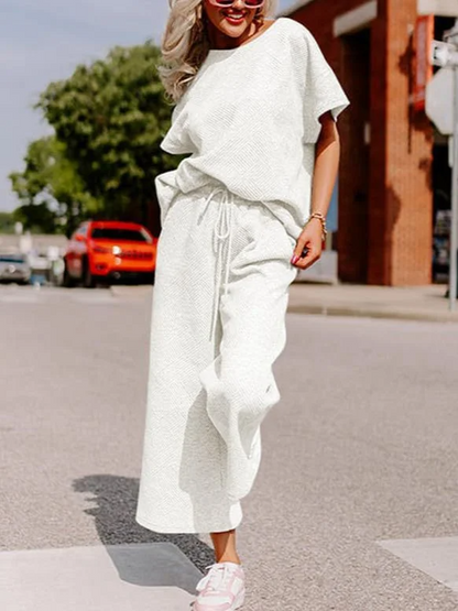 Ensemble Femme – Coupe Décontractée – Maille Douce – Haut Manches Courtes et Pantalon Large