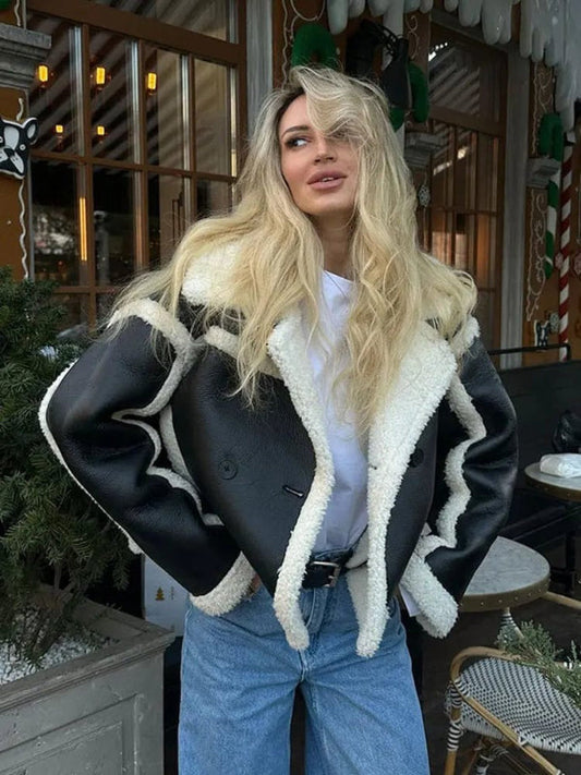 Veste femme oversize – Doublure effet shearling – Finition contrastée – Coupe courte