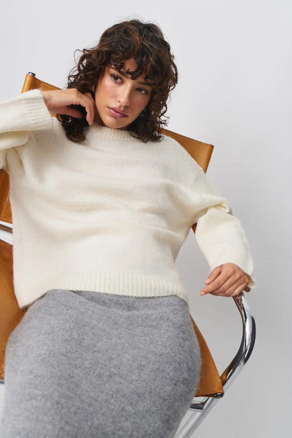 Pull femme – Coupe oversize – Effet laine douce – Manches longues – Finitions côtelées