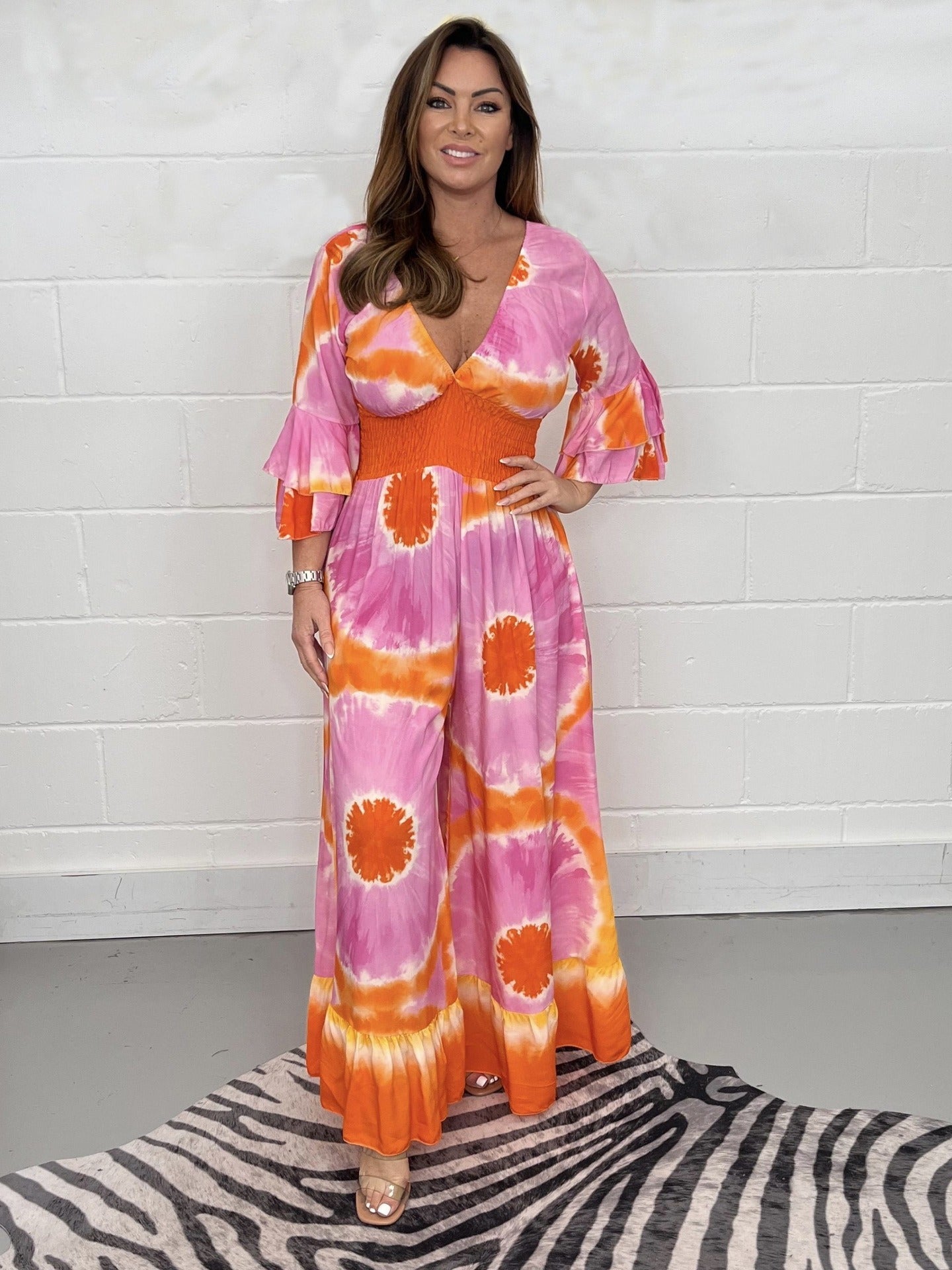 Combinaison femme – Imprimé tie-dye – Coupe fluide – Manches évasées – Col en V