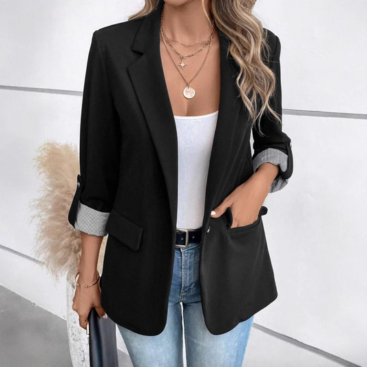 Blazer femme – Coupe slim – Revers cranté – Manches retroussées – Bouton unique