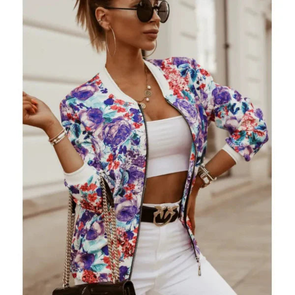 Veste Femme Courte – Coupe Slim – Imprimé Feuilles – Fermeture Zippée – Finitions Côtelées