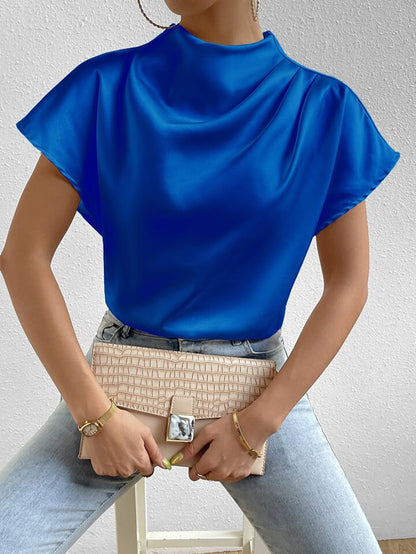 Blouse femme – Coupe élégante – Tissu effet soie – Manches courtes évasées – Col montant
