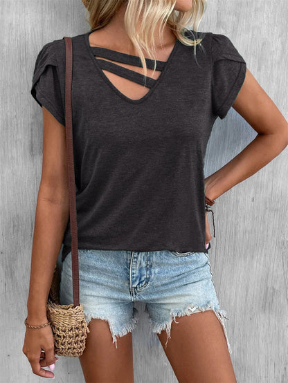 T-shirt femme col V – Maille douce – Coupe décontractée – Manches courtes – Détail croisé