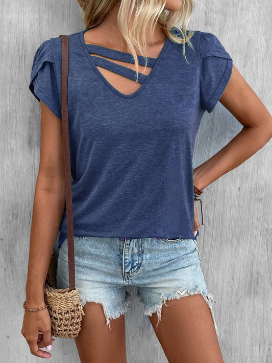 T-shirt femme col V – Maille douce – Coupe décontractée – Manches courtes – Détail croisé
