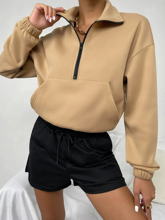 Sweat femme – Coupe ample – Molleton doux – Col montant zippé – Poche kangourou