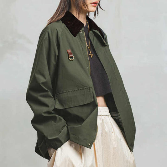 Veste femme oversize – Coton structuré – Col en velours côtelé – Poches à rabat
