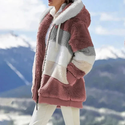 Veste à capuche femme – coupe oversize – fausse fourrure douce – fermeture zippée